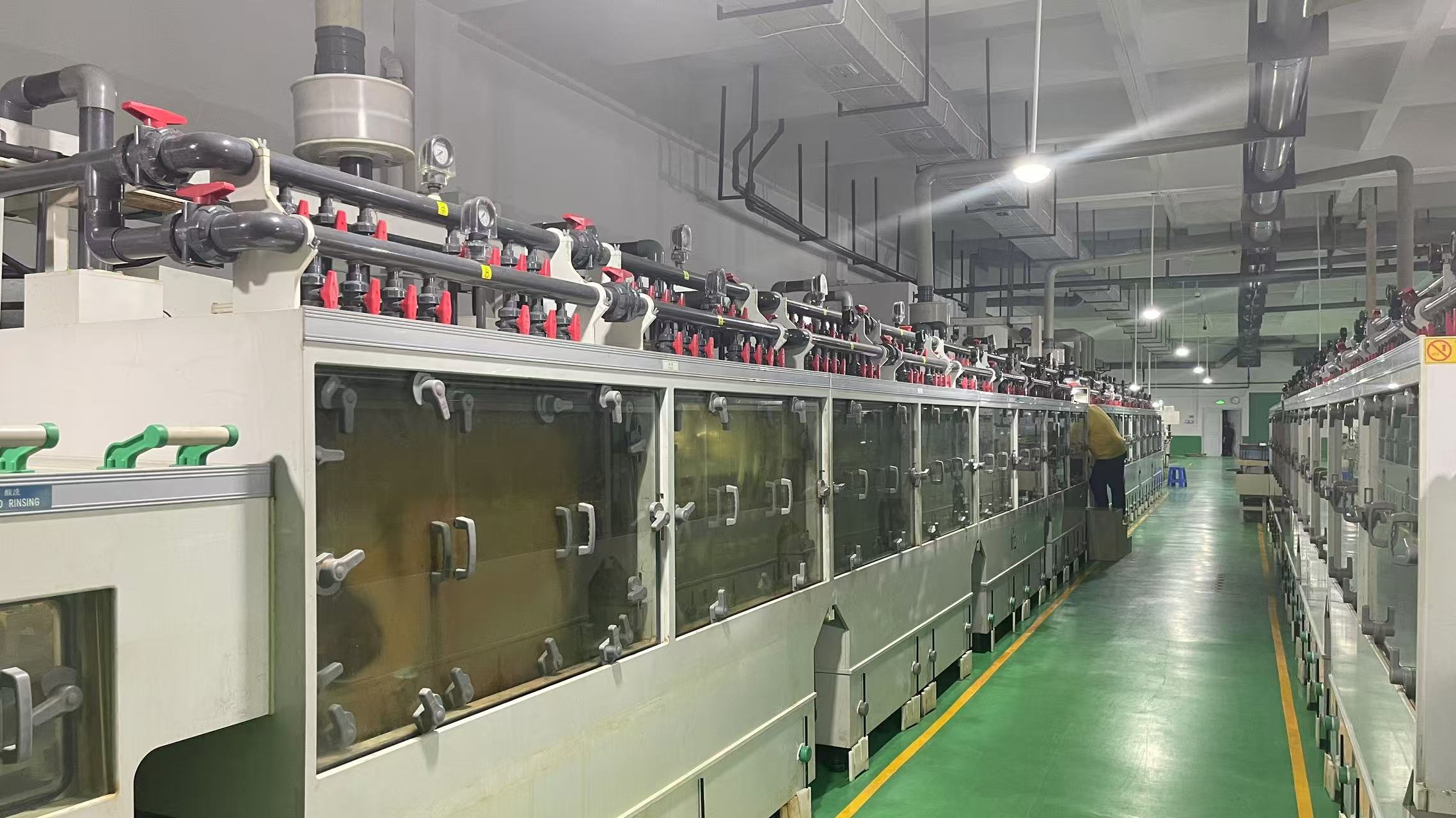 Care este procesul de gravură metalică?